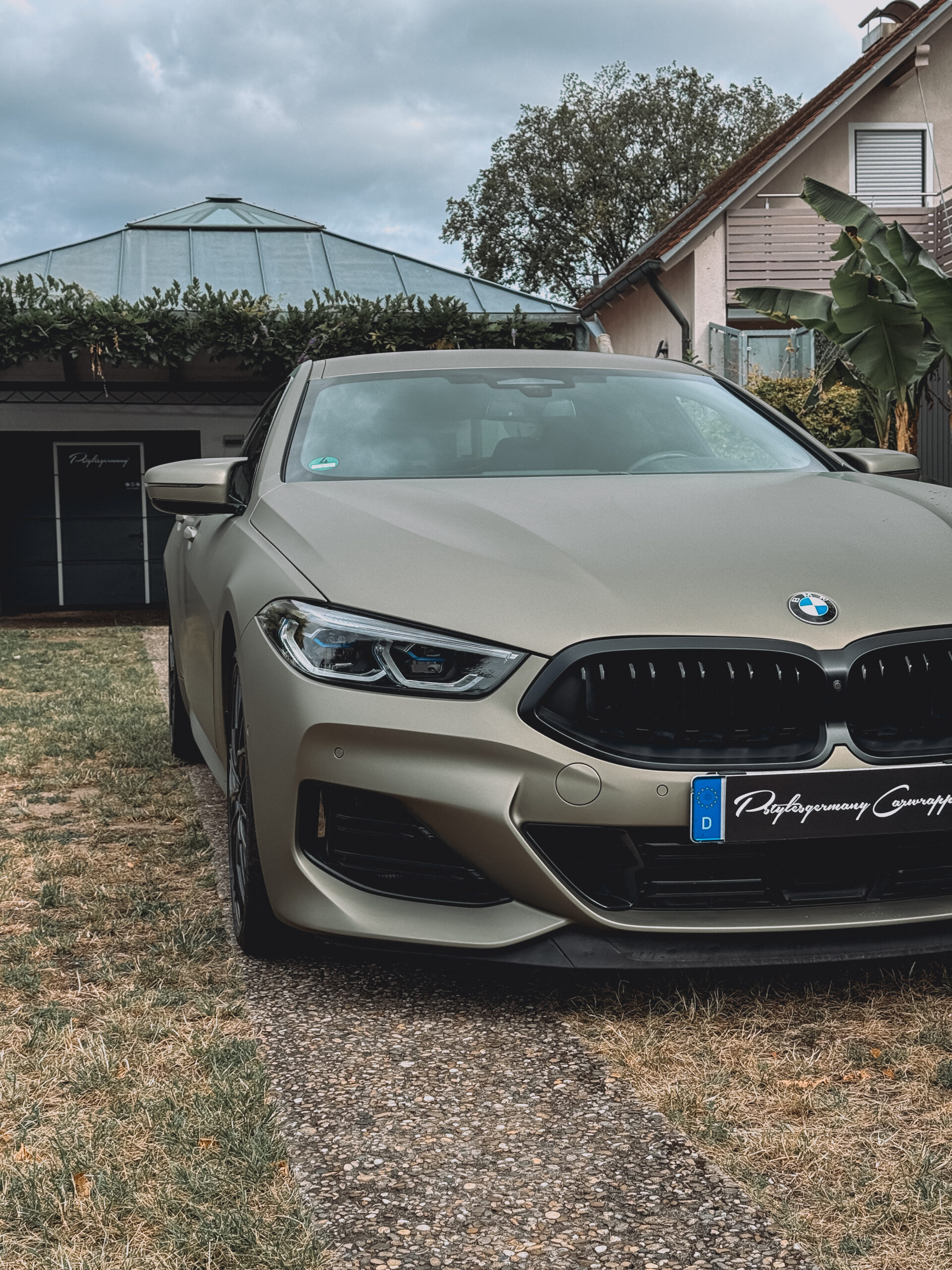 BMW 8er G16 Vollfolierung in PWF Intense Matt Sandstorm von Pstylesgermany